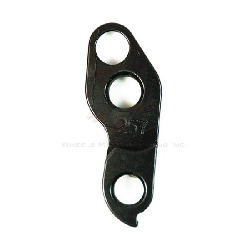 Dropout #0366• CNC manufactured from 6061 alloy for better shifting performance and higher durability • Black anodized finish for better looking and a longer lasting surface quality
Holes: 2-Hole
Position: Outside
Mount: 8mm - M12x1.75
Distance: 14 mm
We suggest to order 2 Dropouts, so you have next time one in spare and have no waiting time.